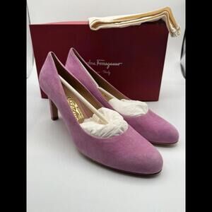 Salvatore Ferragamo Leo 70 Suede Pump Heels Pink Size 9 US